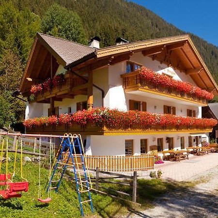 Garni Bergland Racines Exterior foto
